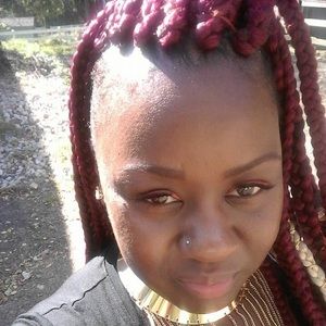 Meet your Posher, Jacquella